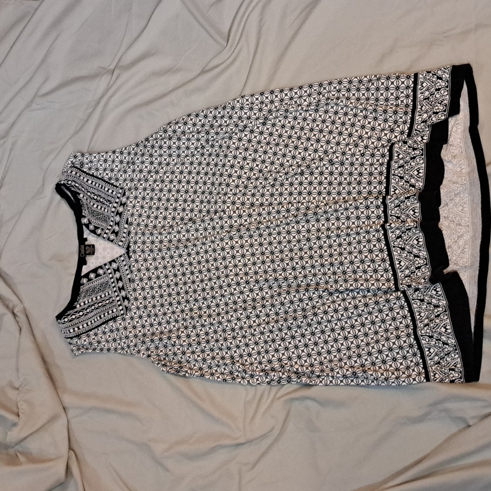 💥2/$10💥Women's sleeveless top size xl